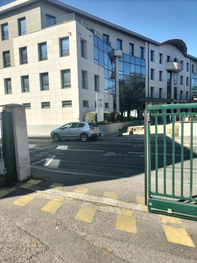 Joli Appartement Proche Metro Ліон Екстер'єр фото