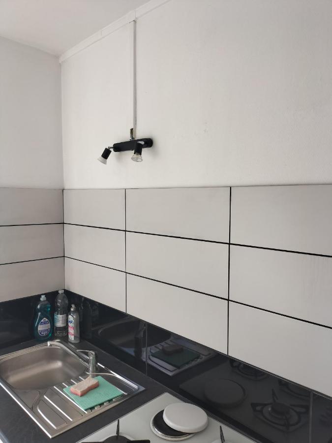 Joli Appartement Proche Metro Ліон Екстер'єр фото